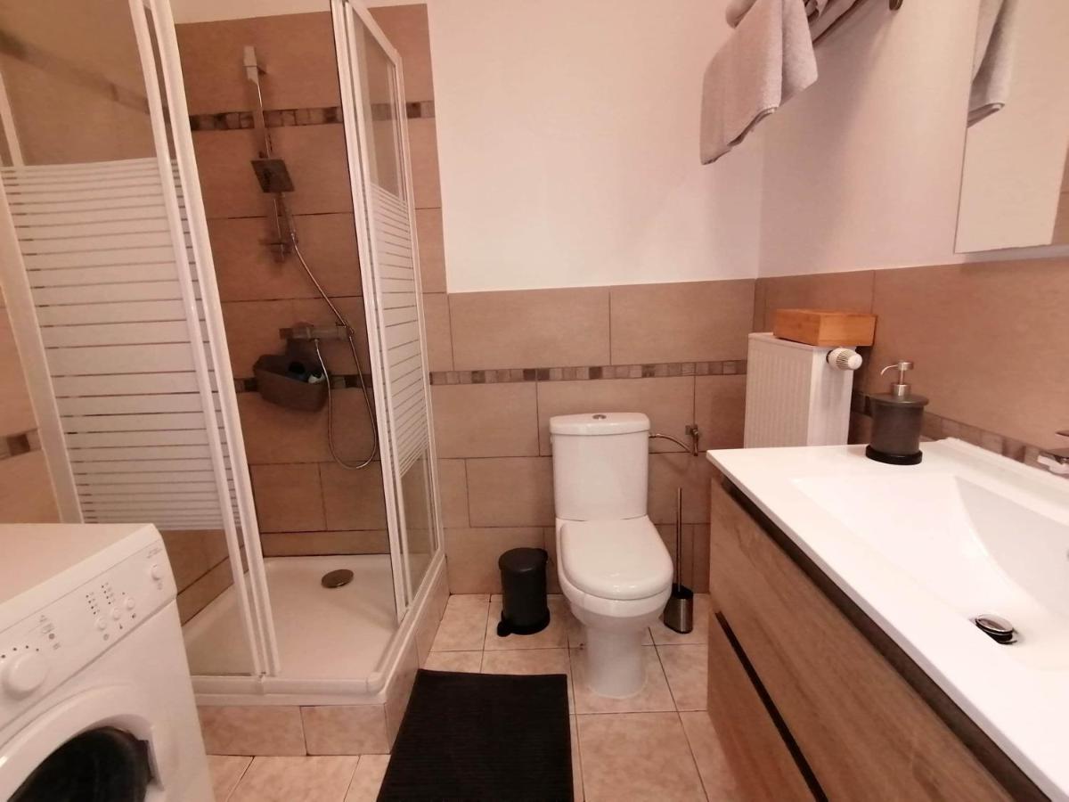 شارلروا Superbe Appartement De 65M2 A 6061 Montignies-Sur-Sambre المظهر الخارجي الصورة